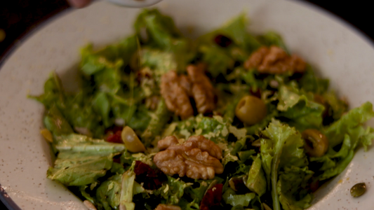 Transform Your Lettuce Salad into a Nutritious Meal