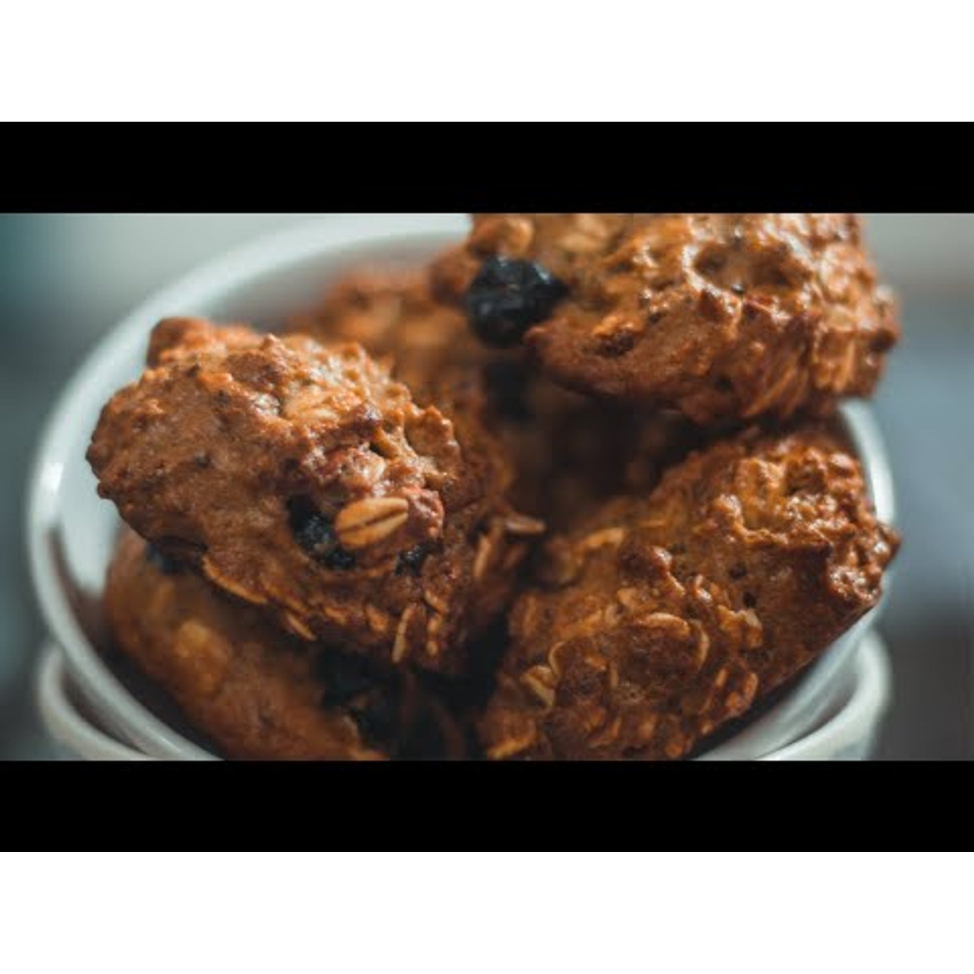 Vegan oatmeal cookies