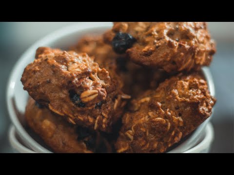 Vegan oatmeal cookies
